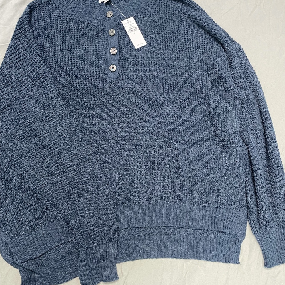 NWT American Eagle Navy Blue Henley Sweater